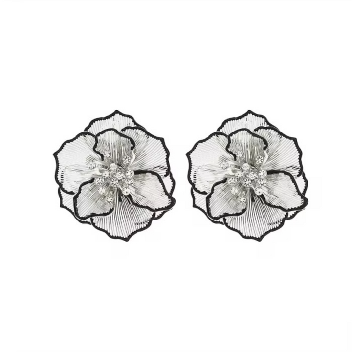 Bracciale in metallo a forma di fiore con tre strati di perle